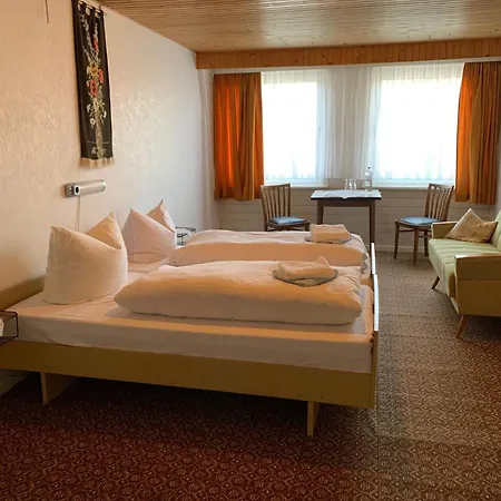 Zur Grenze * Κουξχάφεν